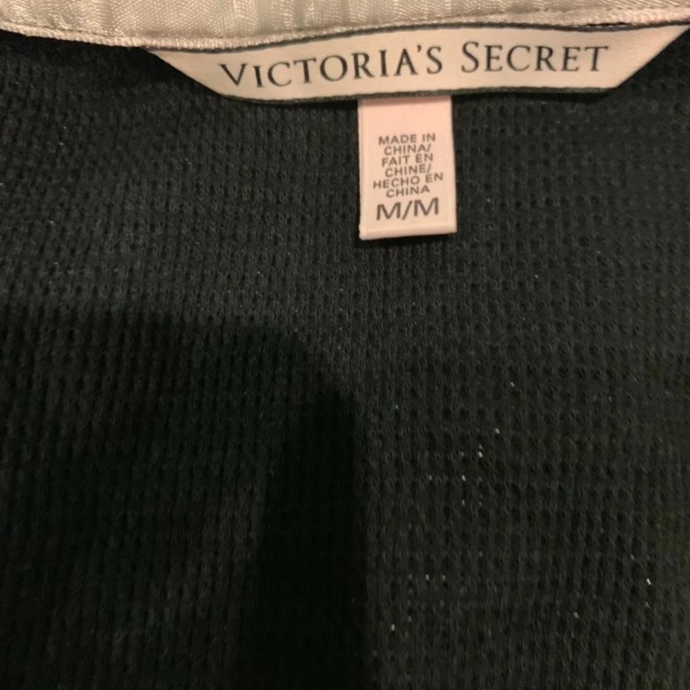 Victoria Secrets PJs - Picture 6 of 7